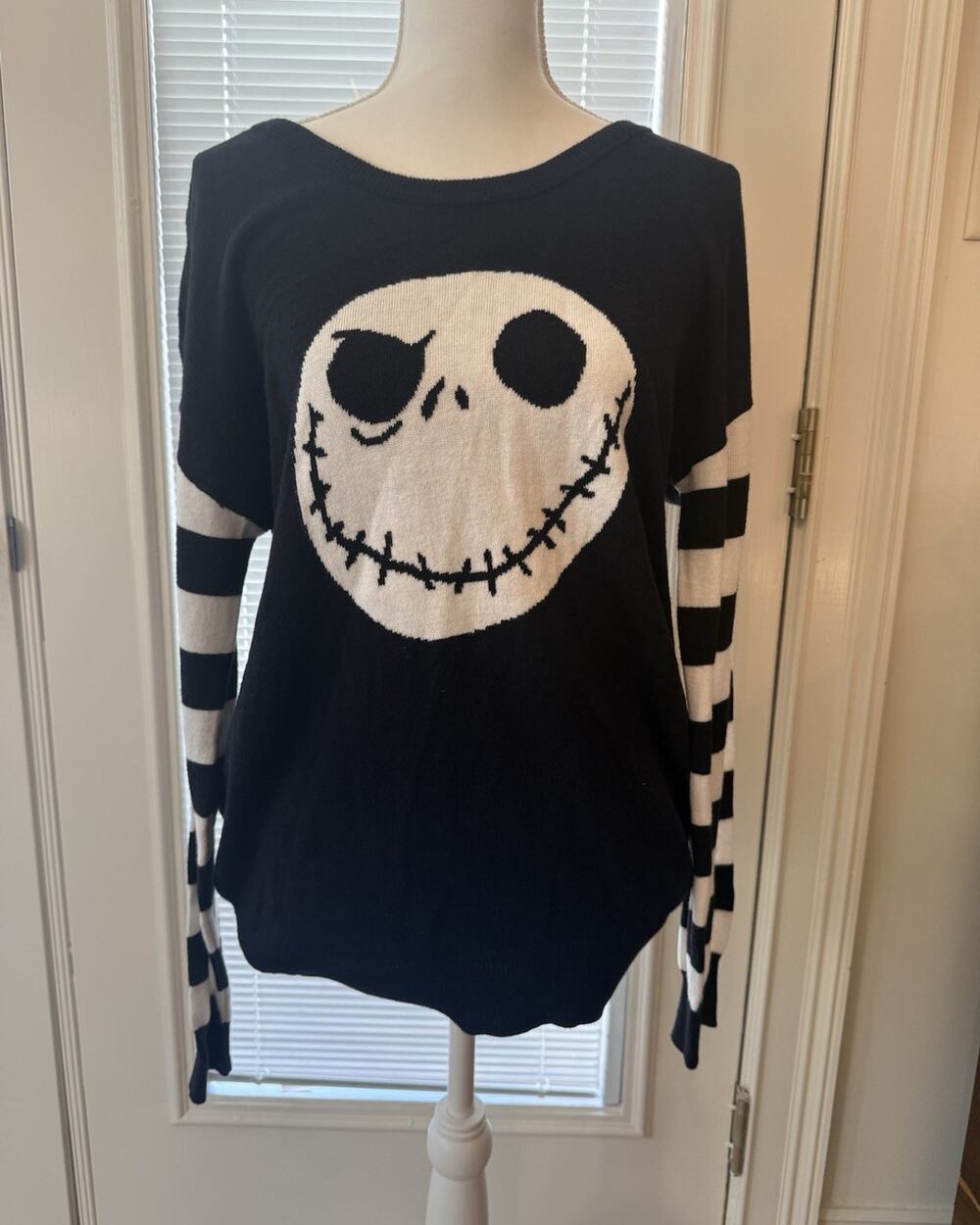 Hot Topic Disney Nightmare Before Christmas Jack Skellington VNeck Sweater M NWT